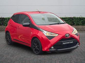 toyota aygo x-trend hatchback's 1.0 vvt-i x-trend funroof x-shift euro 6 5dr