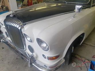 daimler ds420 linousine