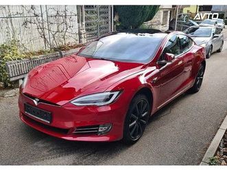 tesla model s long range plus 103kwh baterija. raven motorja