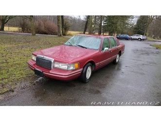 lincoln town car signature series 1994