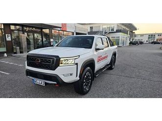 nissan pickup*3.8*v6*doka*pro4x*aut.*ahk*mega-voll*360°