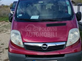 opel vivaro produženi