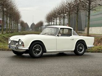 triumph tr4 surrey top