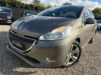 peugeot 208 1.4 hdi*pdc*cruise*airco bi-zone*faibles taxes*