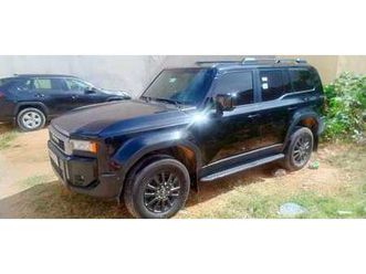 toyota prado essence état neuf - mamelles | expat-dakar