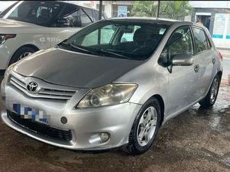 toyota auris en tres bon etas - sacré-cœur | expat-dakar