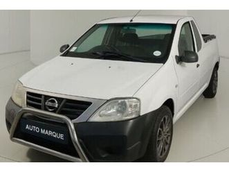 2019 nissan np200 1.6 a/c safety pack