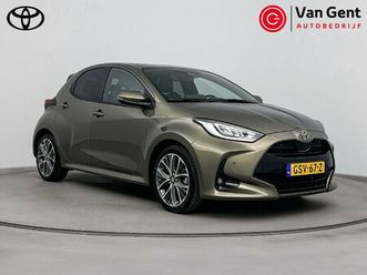 toyota yaris 1.5 hybrid 130 executive | dodehoek detectie | navigatie | stoel-/stuurverwarming | parkeersensoren voor/achter | 17 inch | apple carplay / android