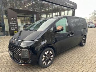hyundai staria 2.2 crdi signature pano bose led leder