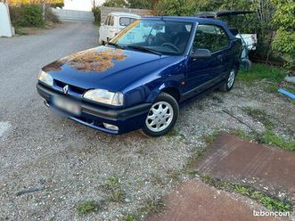 renault, 19. cabriolet, arria de 1996, bleu nuit capote à prévoir