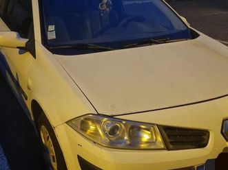 voiture megane renault commercial