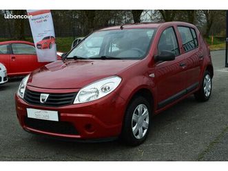 dacia sandero 1.2 75 cv 5 portes / 1ère main / climatisation / crochet d'attelage / 51900 kms