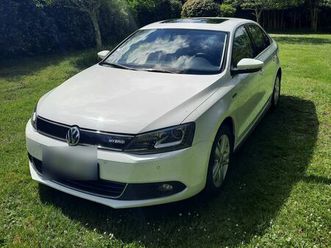 volkswagen jetta 1.4 tsi 170 hybrid bmt confortline business dsg7 / toit ouvrant - régulateur - climt