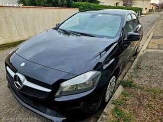 mercedes classe a 180d (w176) blueefficiency intuition- diesel - 1ere main - contrat d'entretien mercedes inclus - 170 000km - batterie neuve - 12 000 euros