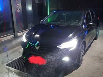 magnifique clio 5 initial noir