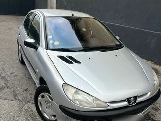 peugeot 206 1.6 i 110 cv boîte auto