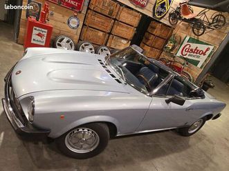 vend fiat 124 spider pininfarina