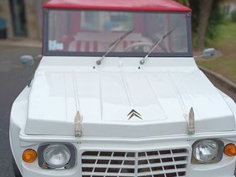 mehari 4pl blanche et rouge restaurée