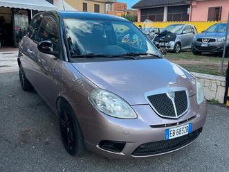 lancia ypsilon 1.2 gpl