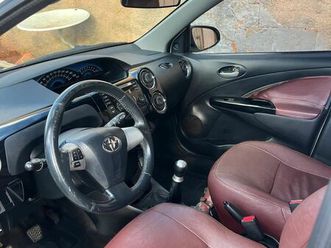 toyota etios cross 1.5 flex 16v 5p mec. 2014