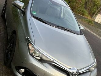 toyota auris touring sports touring sports 1,2-l-tu...