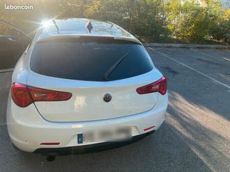 voiture alfa romeo guillieta