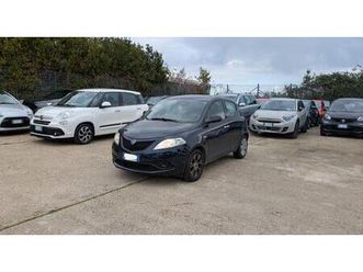 lancia ypsilon gpl 1.2cc 69cv