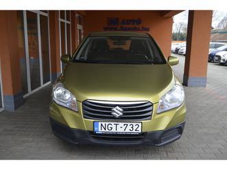 yaris cross 1.5 hybrid executive awd e-cvt