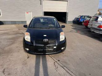 1.0i vvt-i yaris+ only export africa