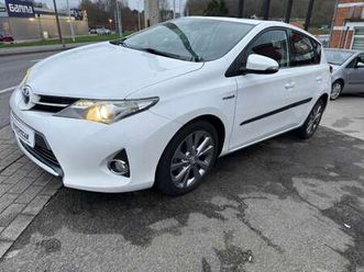 auris hev 1.8i hsd dynamic cvt