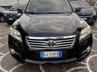 rav4 2.2 d-cat luxury 150cv auto