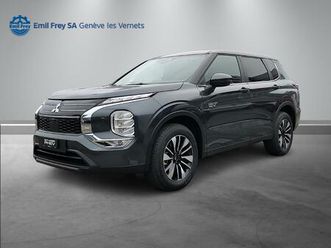 mitsubishi outlander 2.4 phev intense 4x4: réserver un essai sur route !