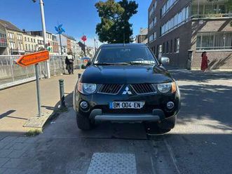 2.5 turbo di-d 4wd city canyon