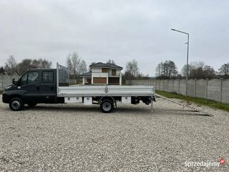 iveco daily 70c18 7-osobowy doka_brygadowy skrzynia_5m + hak 3.0/180km daleszyce - sprzedajemy.pl