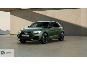 city carver allstreet identity contrast 30 tfsi s