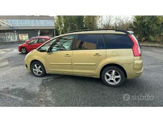 me chiamo adnan che vuole la auto poi chiama diret