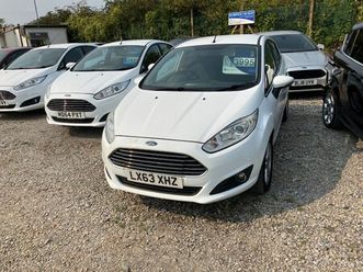 2013 (63) - 1.0 zetec 5dr