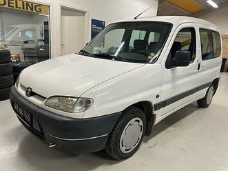 peugeot partner 1,8 combi 3d