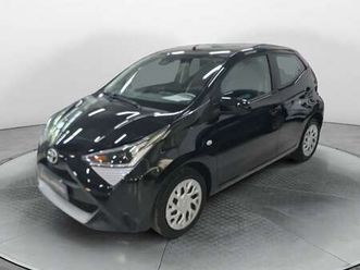 aygo connect 1.0 vvt-i 72 cv 5 porte x-play