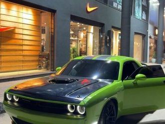 dodge challenger shaker r/t v8 5.7 l