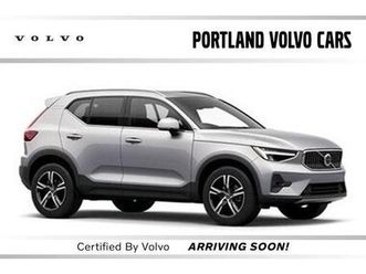 certified 2025 volvo xc40 b5 plus dark theme