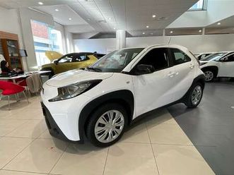 aygo x 1.0 vvt-i 72 cv 5 porte active s-cvt