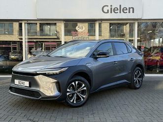 toyota bz4x 71,4 kwh 204pk dynamic | 3-fase, 360 camera, blind spot monitor, elektrische achterklep, parkeersensoren, stoelverwarming