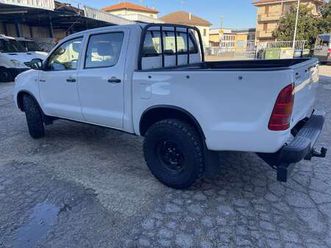 hilux 2.5 double cab activex 140cv