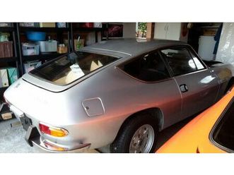 voiture de collection lancia