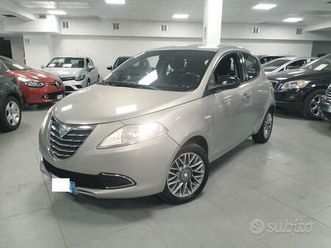 lancia ypsilon 5 porte ypsilon 1.2 8v 69cv gpl nav