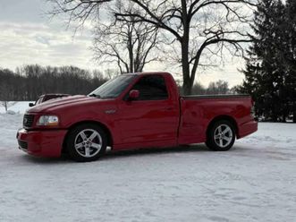 2004 ford svt lightning