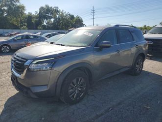 nissan pathfinder sv* awd* подгрев* панорама* cruise