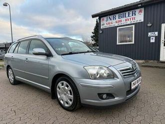 toyota avensis 2,4 sol aut. 5d