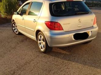 PEUGEOT 307